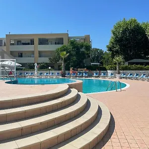  Hotel Village La Perla Italia