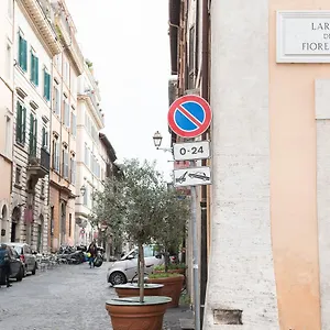 Panzió Domus Giulia, Róma