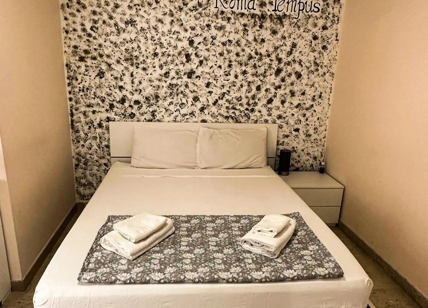 Sina Rent Room 罗马 0*,