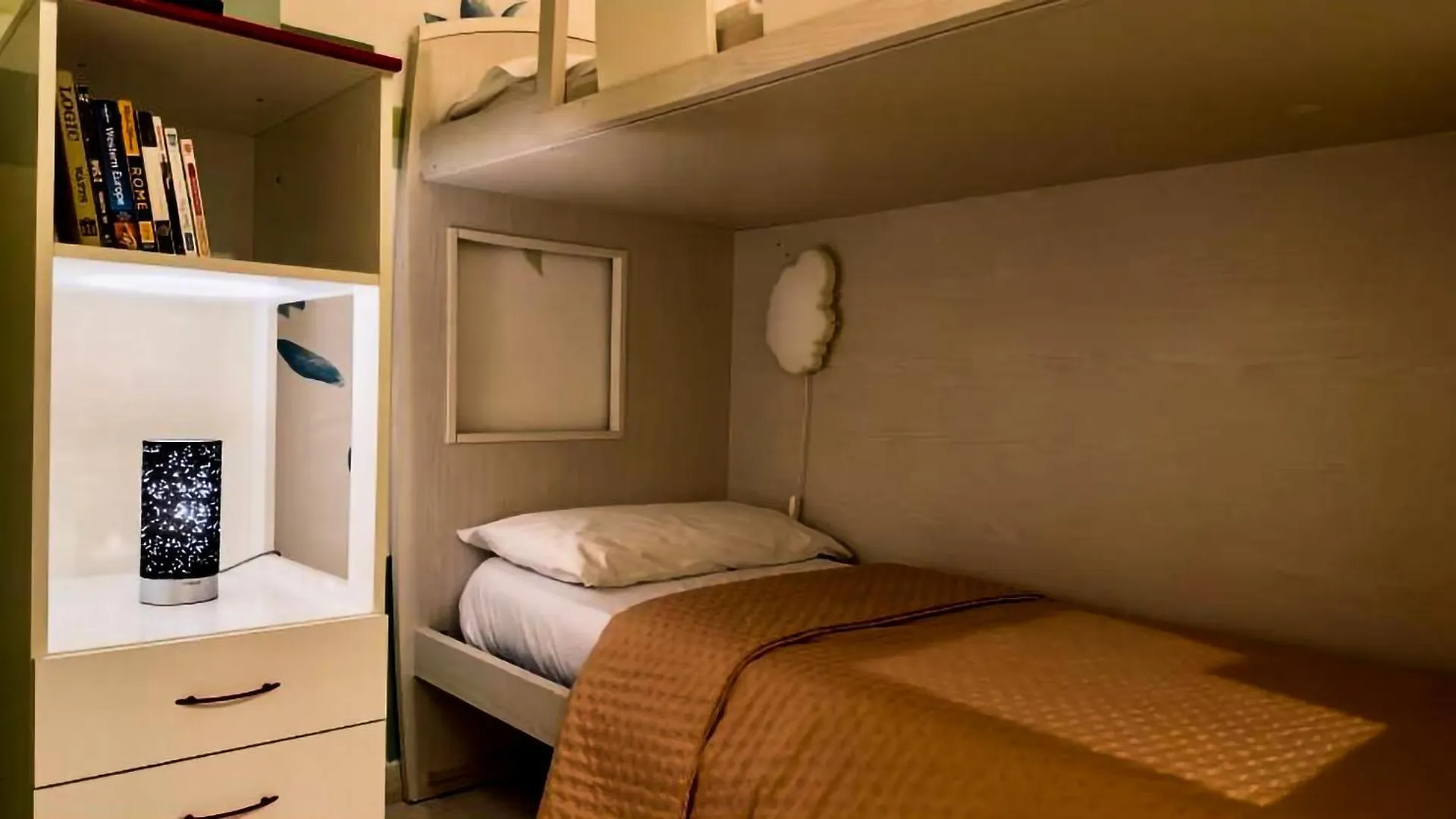 Sina Rent Room Rom